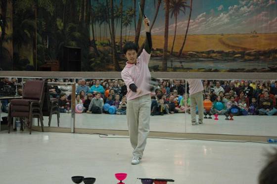 Szu-Wei Chen, master diabolo player